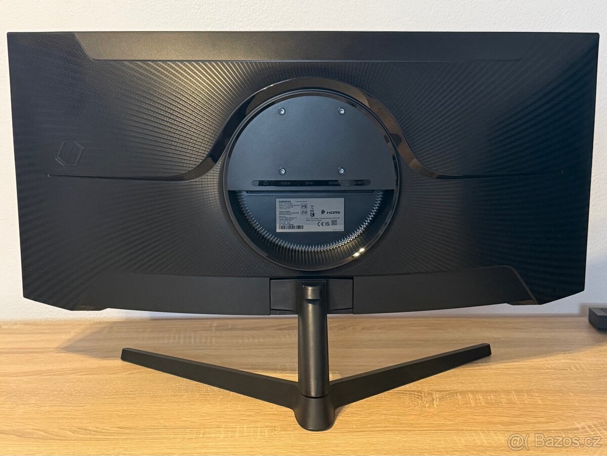 Samsung Odyssey G55T 34 - 2