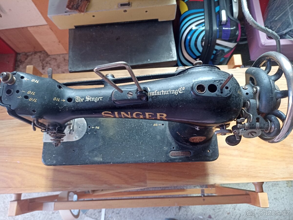 Prodám šicí stroj SINGER - 2