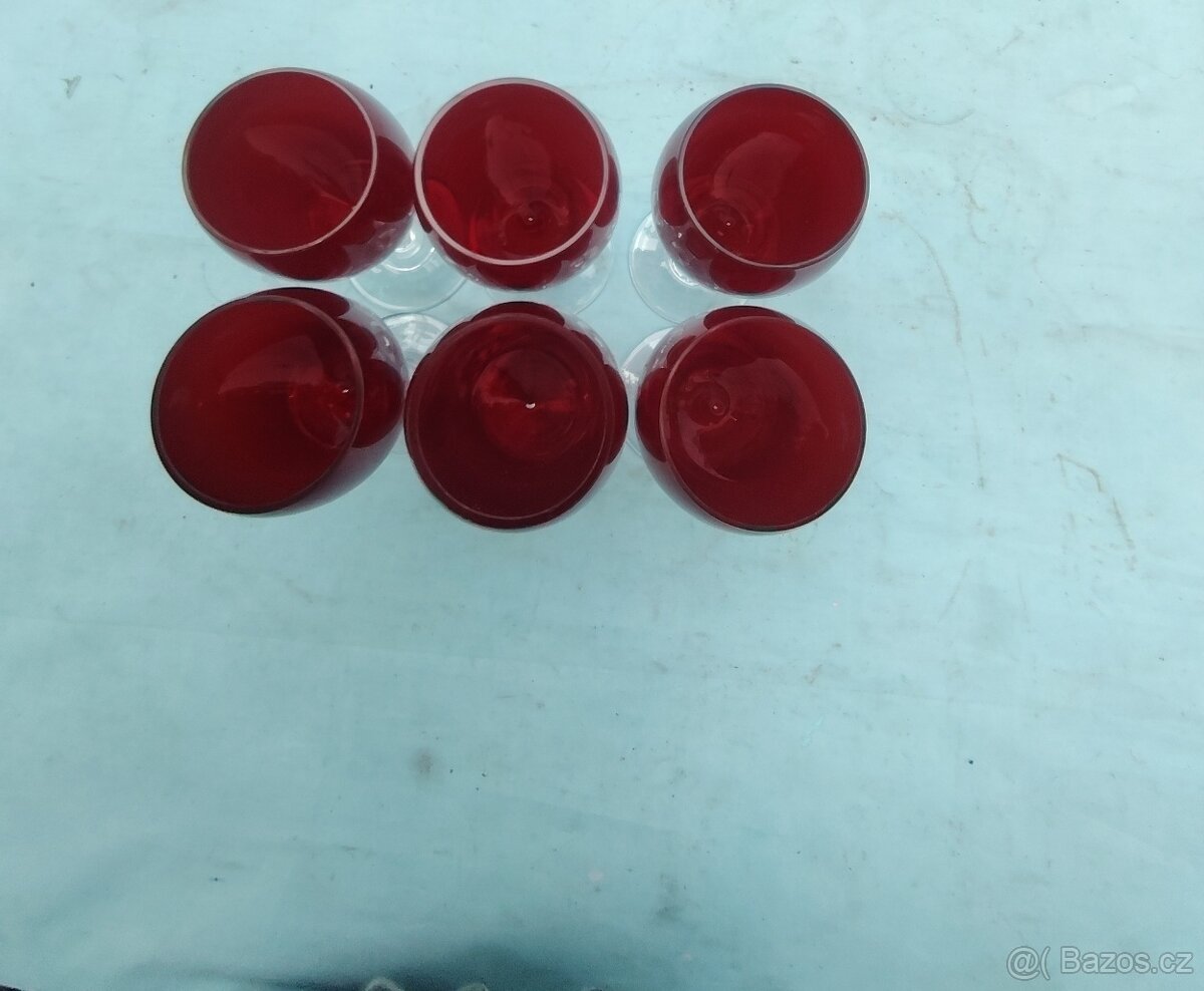 Skleněné červené skleničky - 2