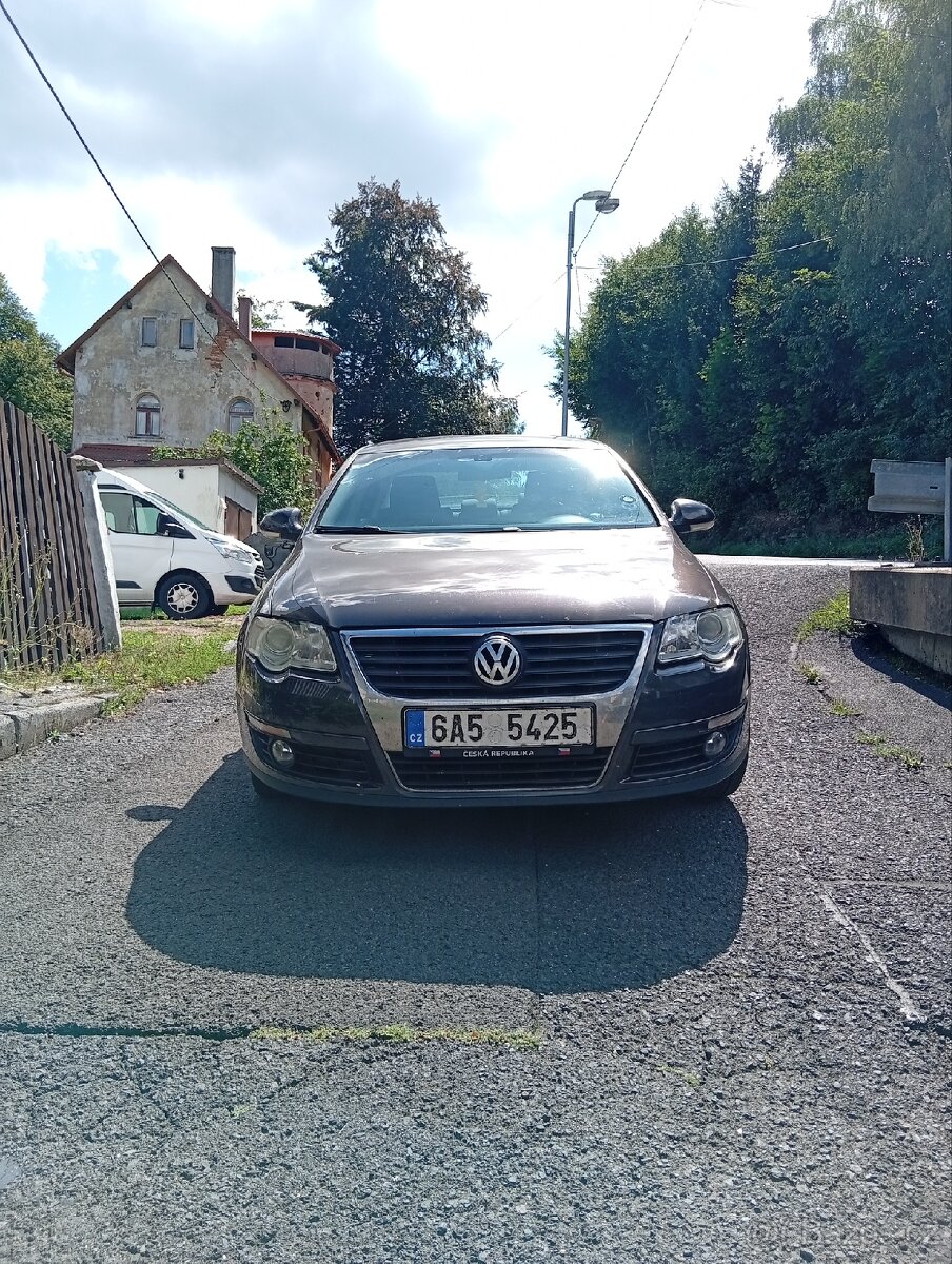 Prodám Volkswagen Passat b6 - 2