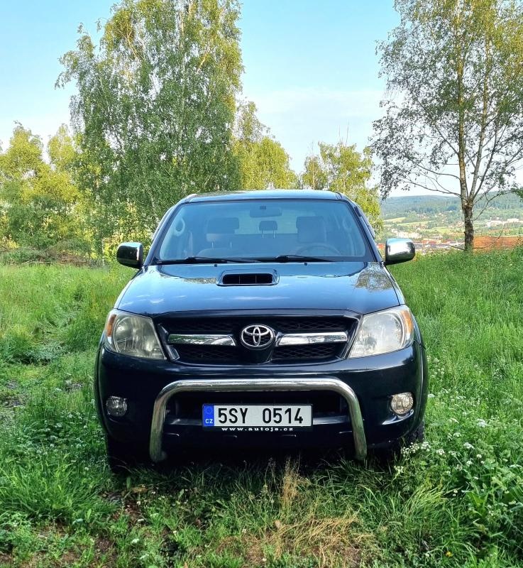 TOYOTA HILUX, 2,5 D, 4x4, 157XXX tis km, STK do 5/2027