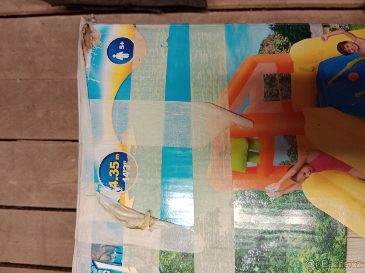 Vodní nafukovací skluzavka - 2