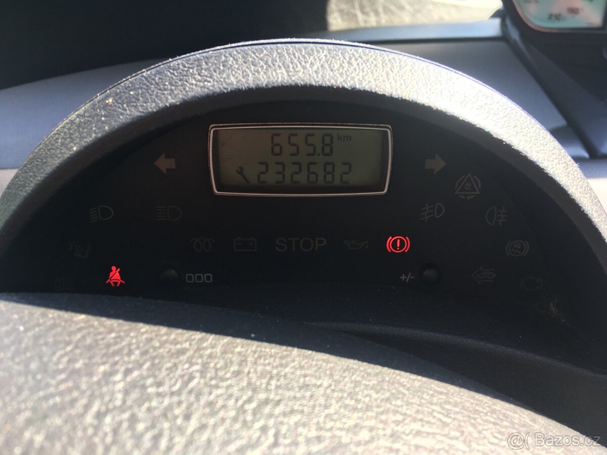 Peugeot 807; 2,2l; 94kW - 2