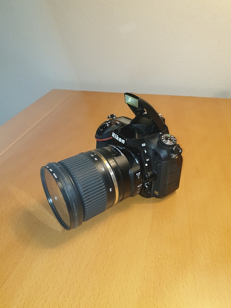 Digitální full frame zrcadlovka Nikon D750 a příslušenství. - 2