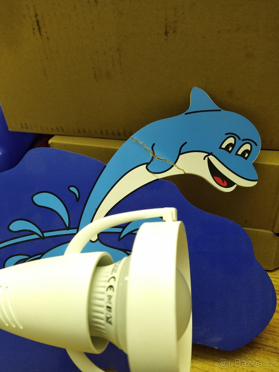 Osvetleni delfin - 2