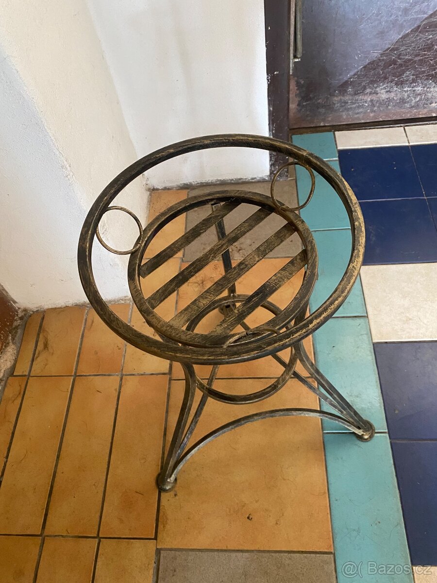 Stojan na květiny - 2