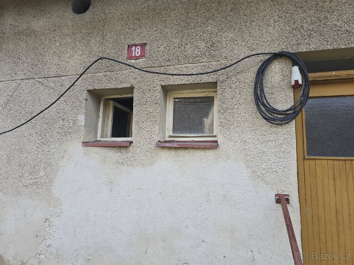 Stará okna dveře - 2