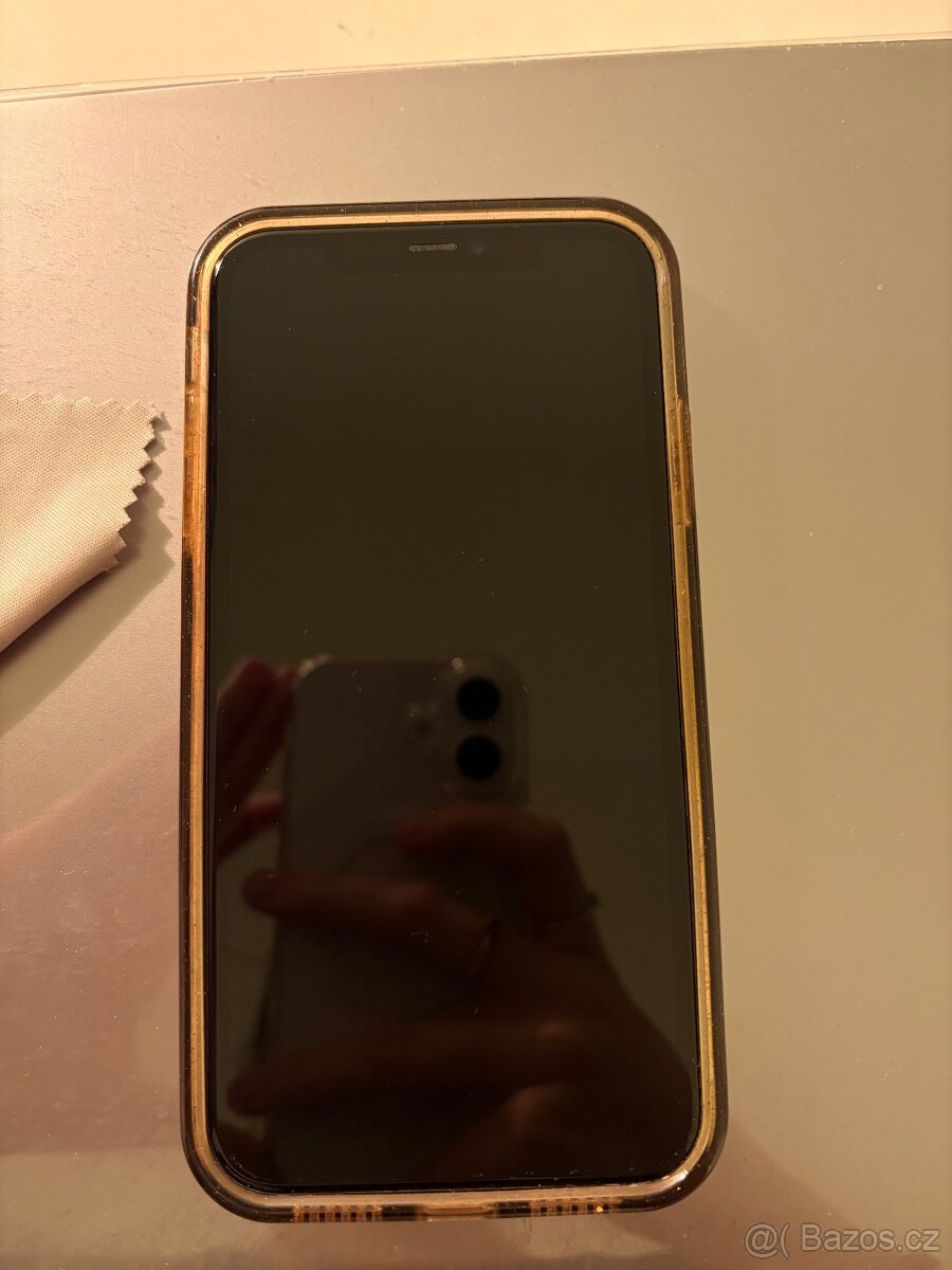 Apple iPhone 11 Black 128GB černý - 2