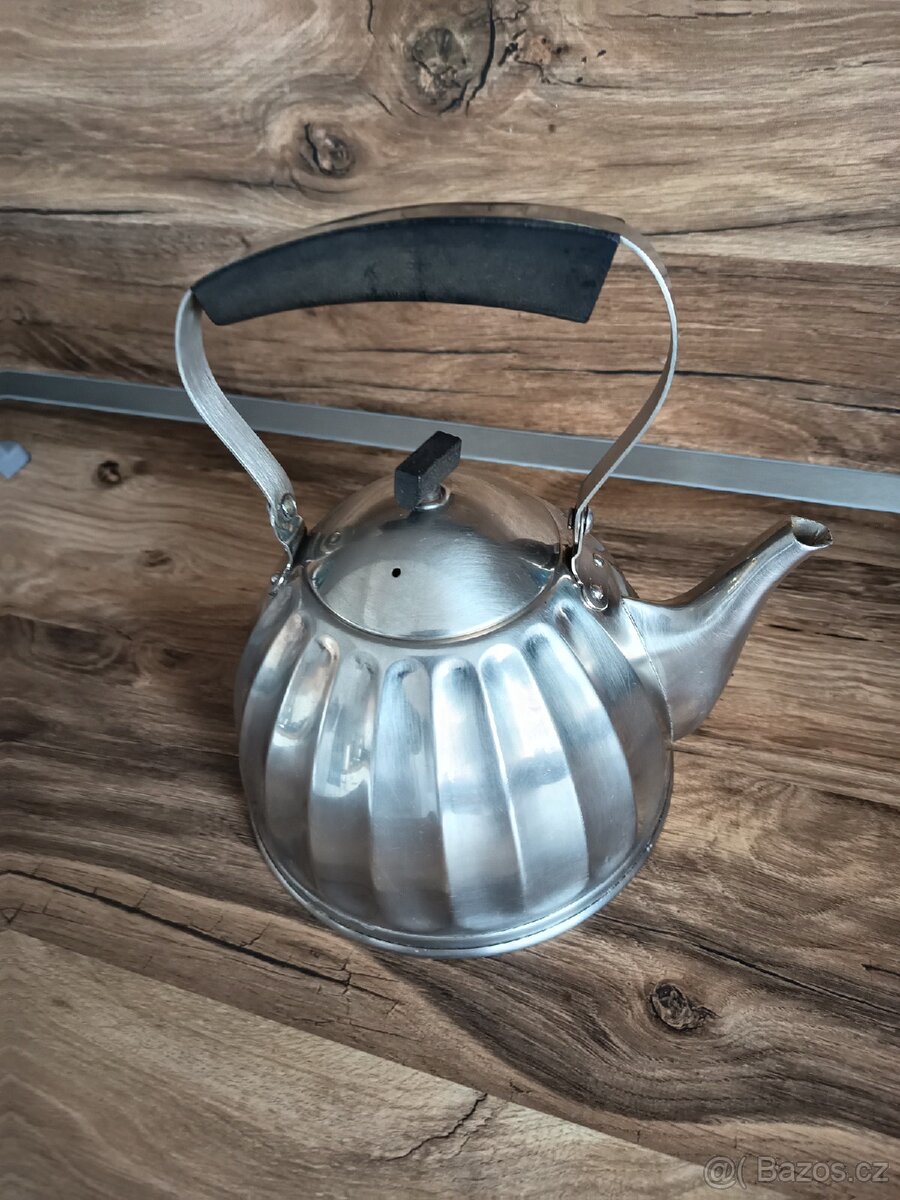 Retro mosazná konvička - 2