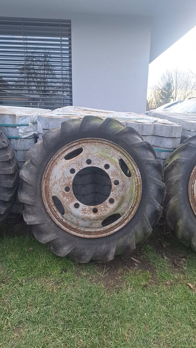 Pneumatiky/praga V3S - 2