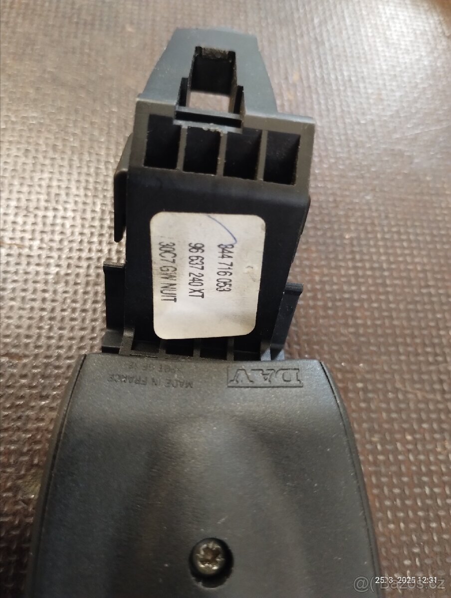 Páčka ovládání rádia Citroen, Peugeot - 2