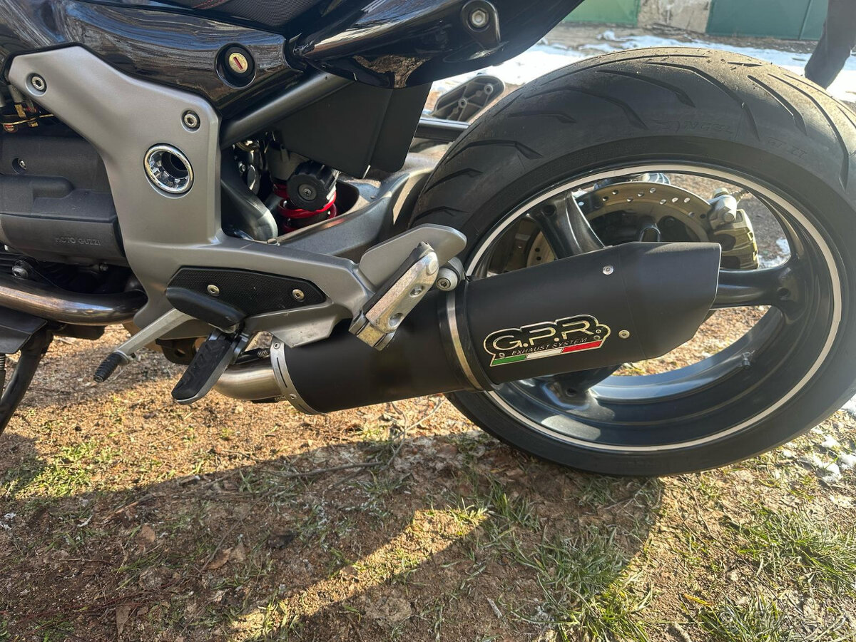 Moto Guzzi Breva 1100 - 2