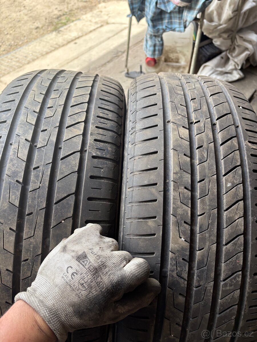 Pneu 205/55 r16 - 2