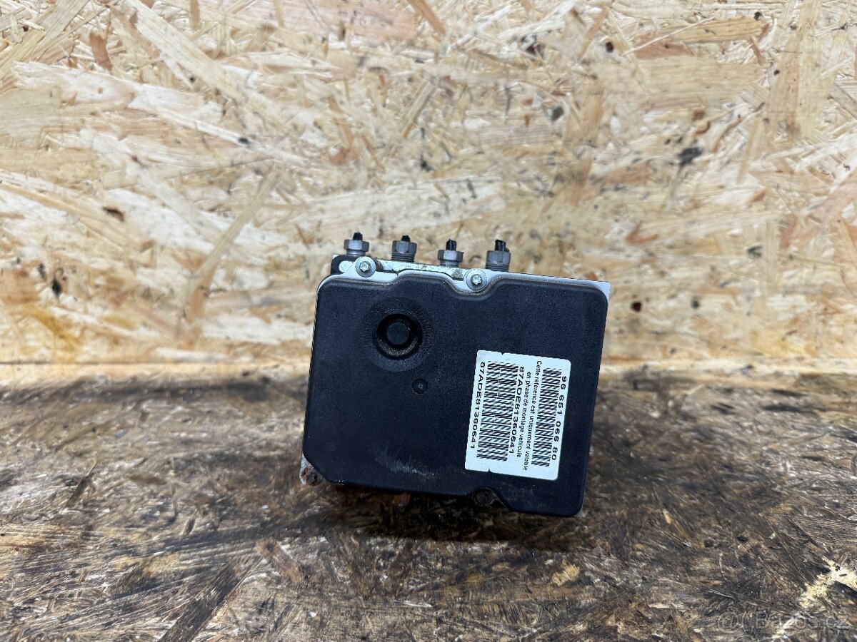 ŘÍDICÍ JEDNOTKA ABS CITROEN C4 1.6 HDI 9660934580 - 2