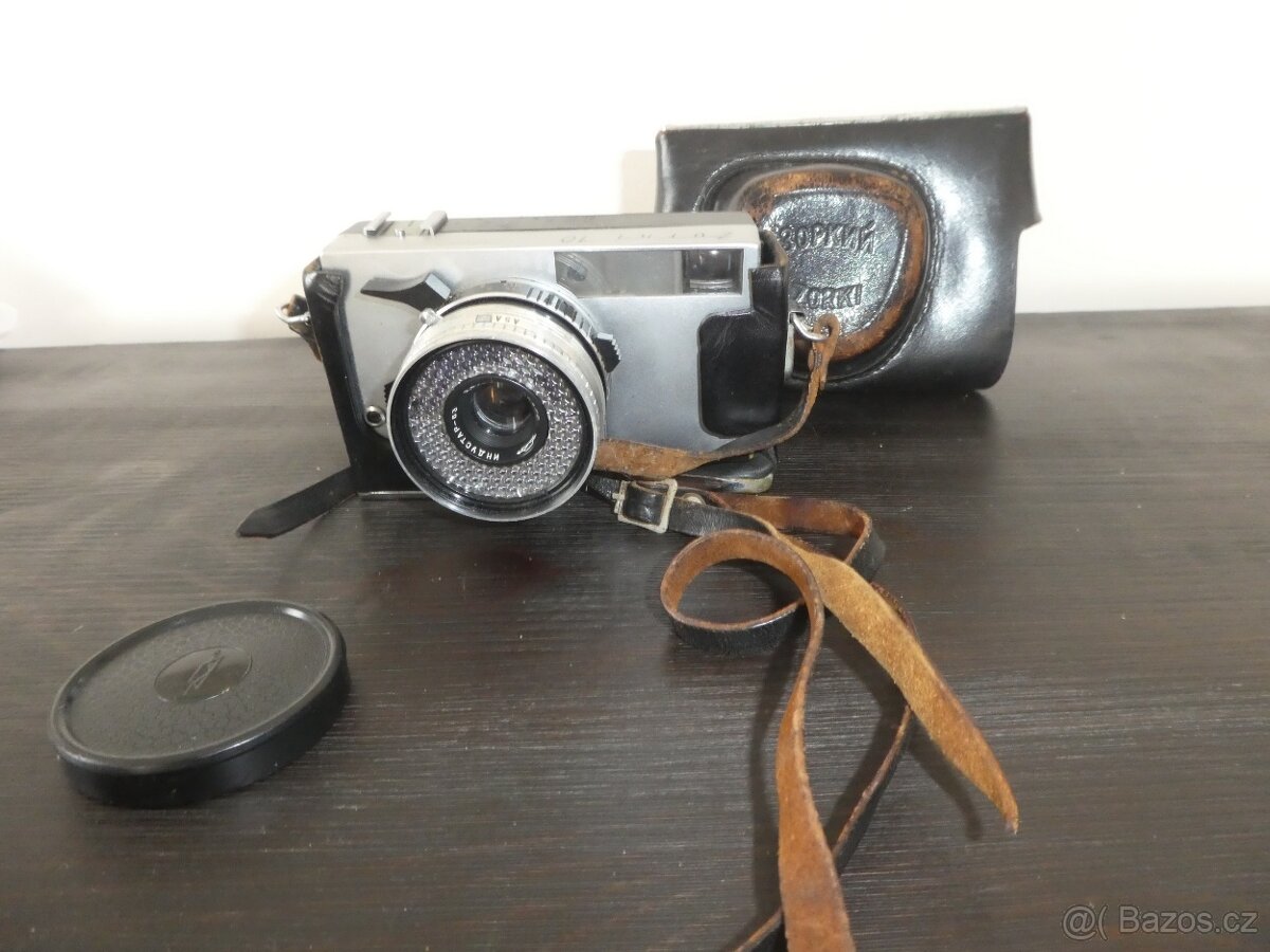 Starý fotoaparát ZORKI - 2