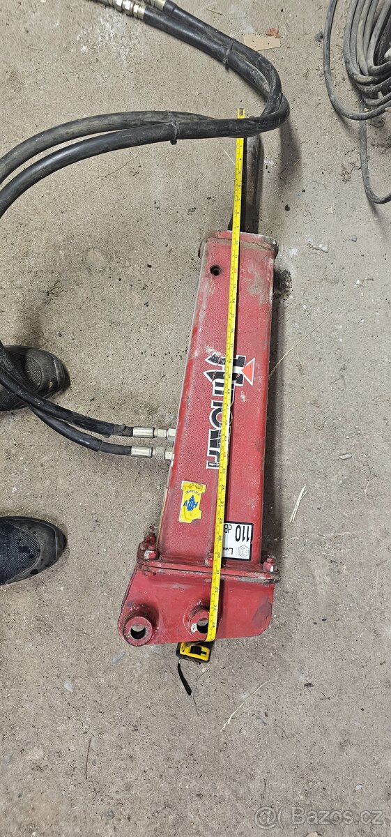 Hydraulické bourací kladivo - 2