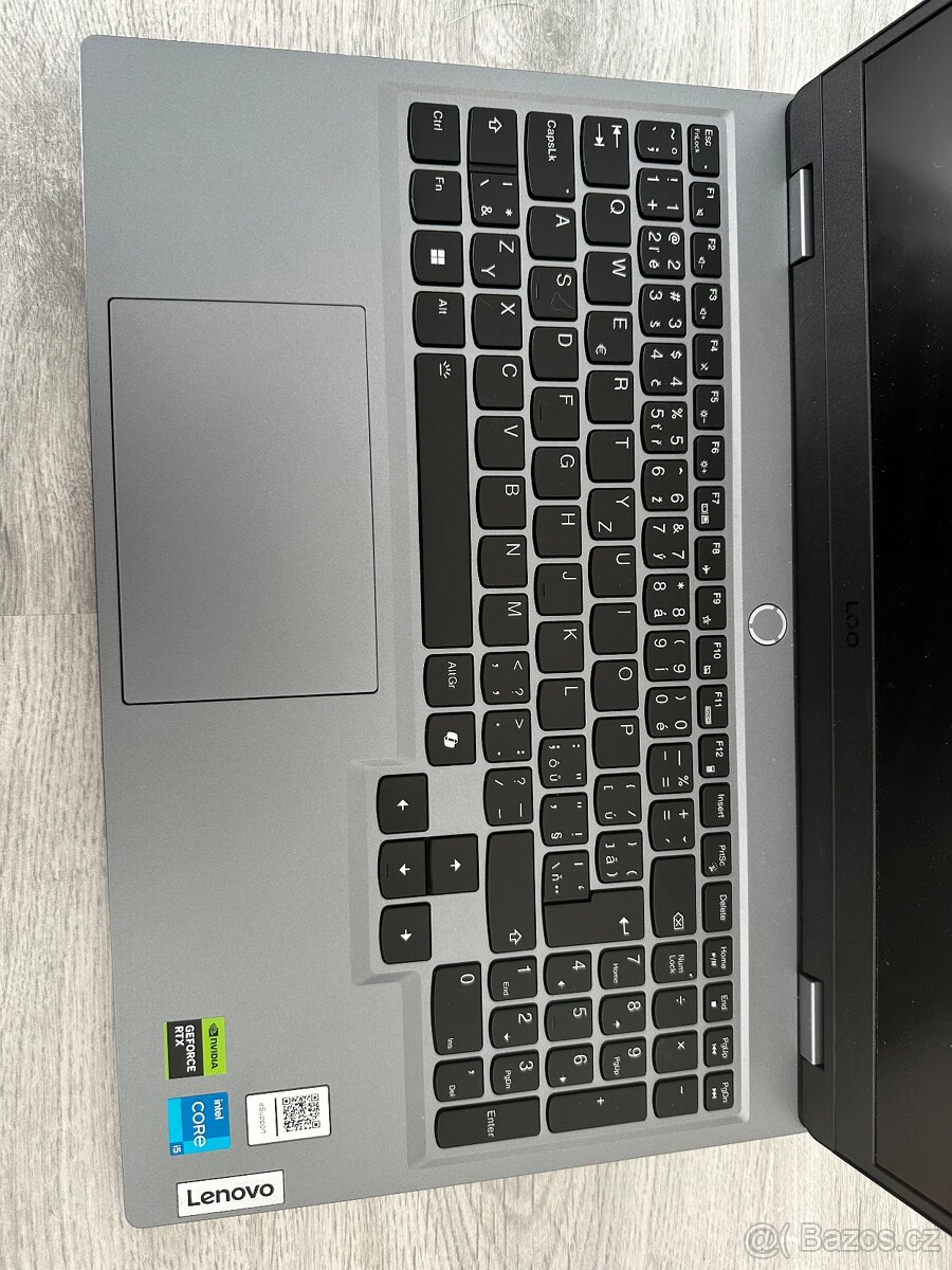 Lenovo LOQ 15IRX9 - 2