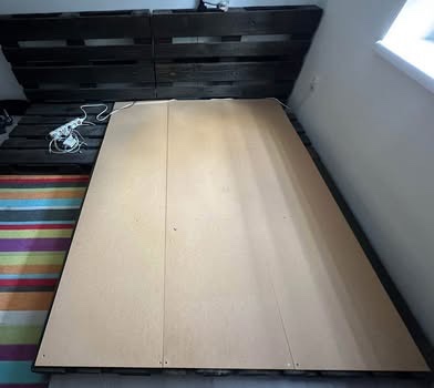 Postel z europalet 160x200 - 2