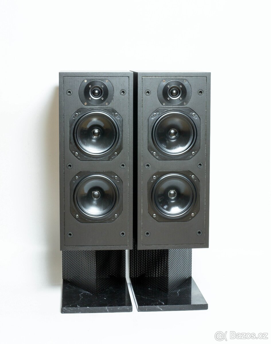 Bowers & Wilkins John Bowers Active 1 - 2