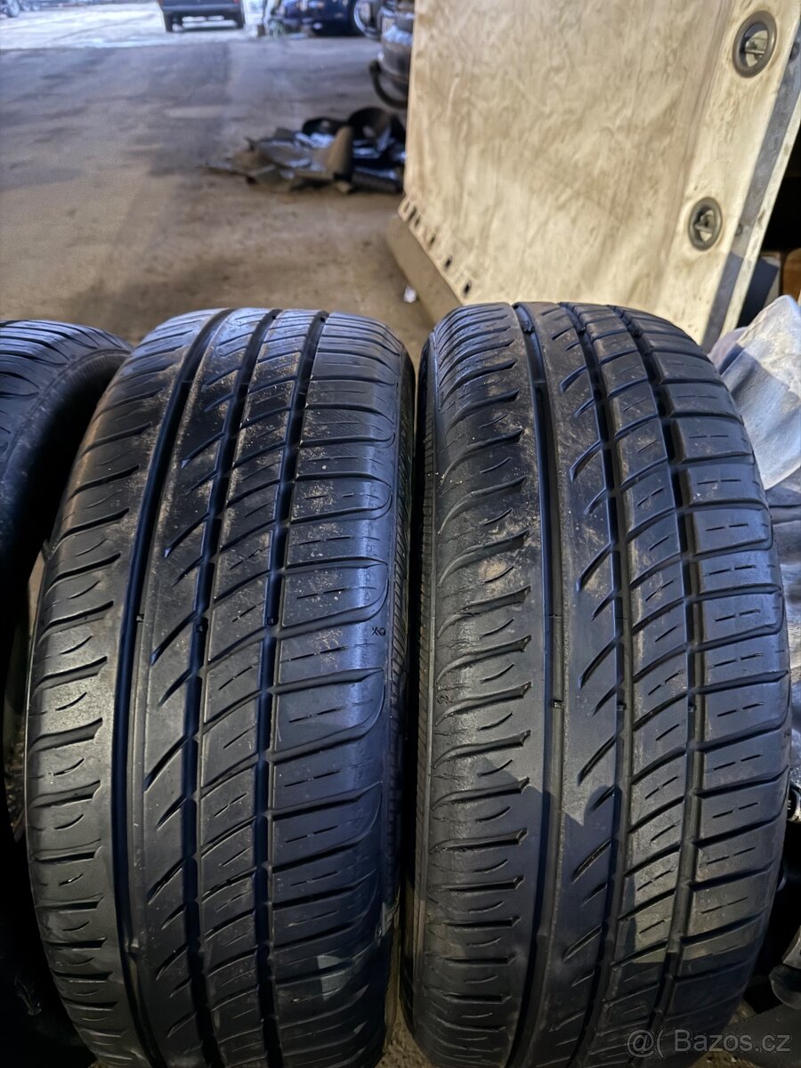 Pneu 195/60 r15 - 2