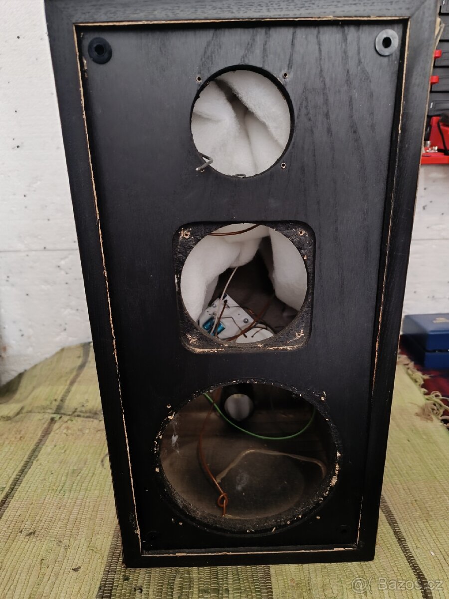 Různé reprobedny Tesla, TVM, AQ - 2