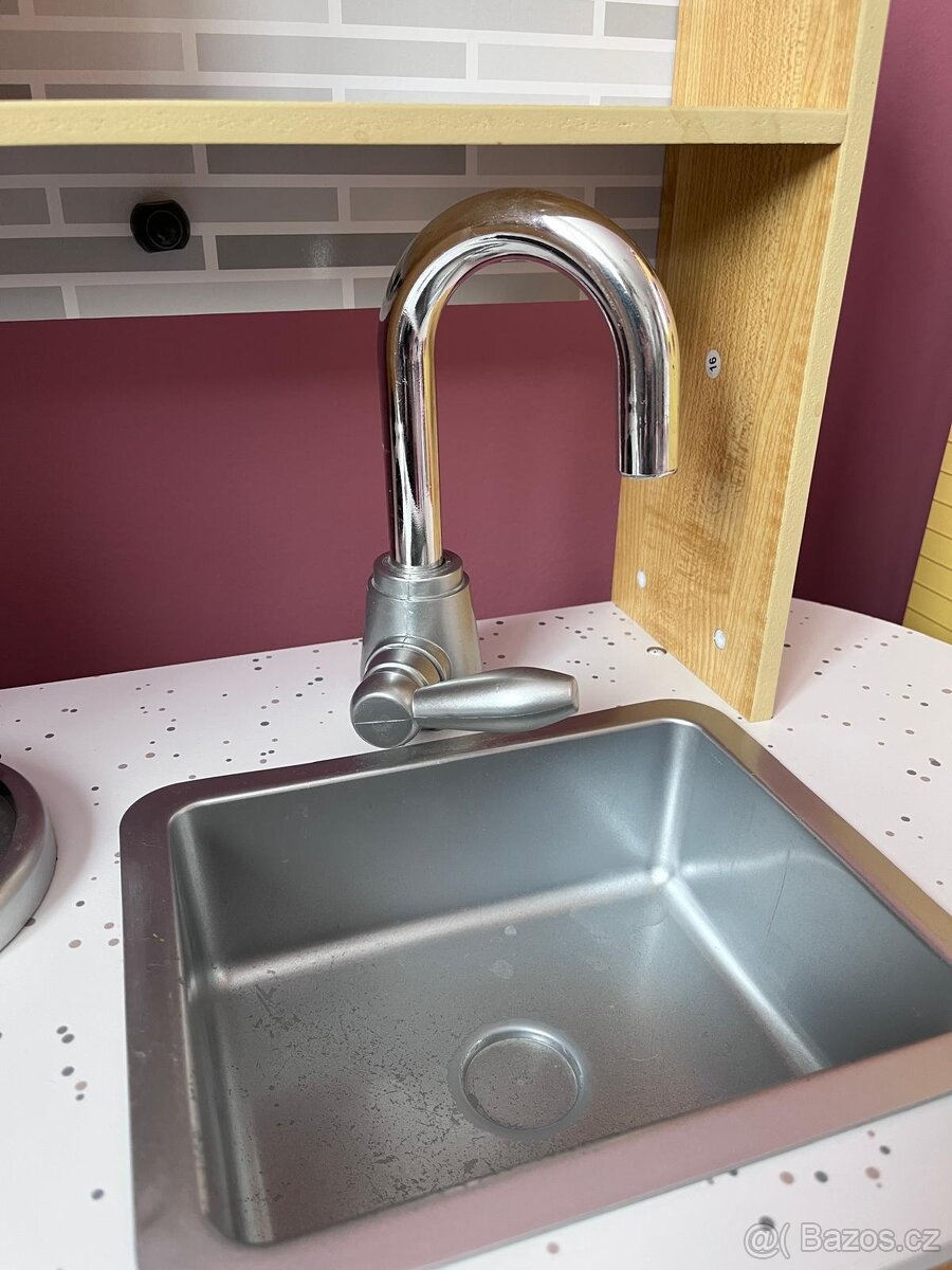 Dětská kuchyňka s příslušenstvím - 2