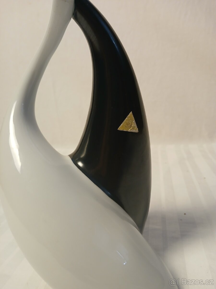 Stará soška volavky J. Ježek - 2