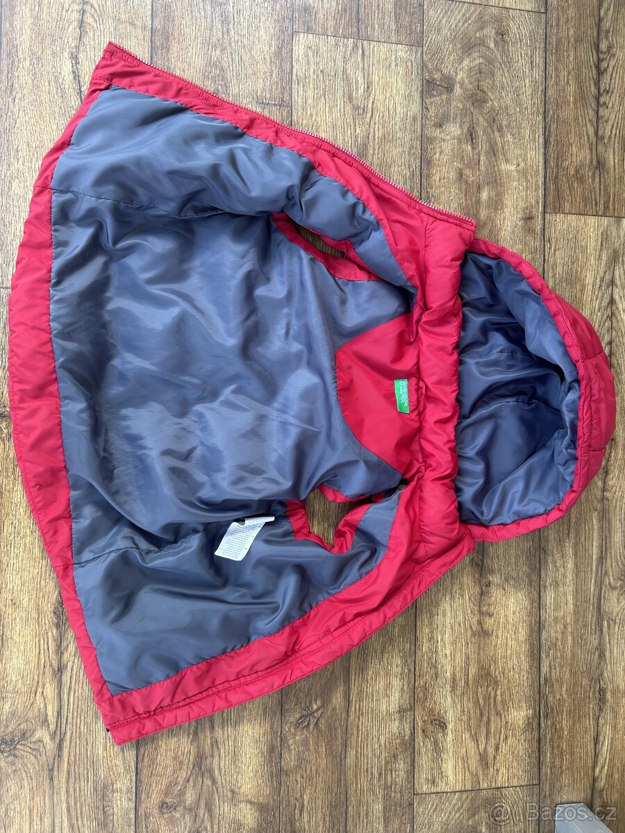 Vesta Benetton 7-8let - 2