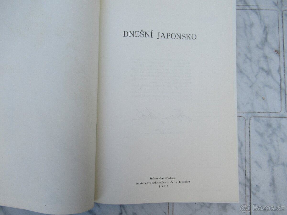 různé staré knihy - 2