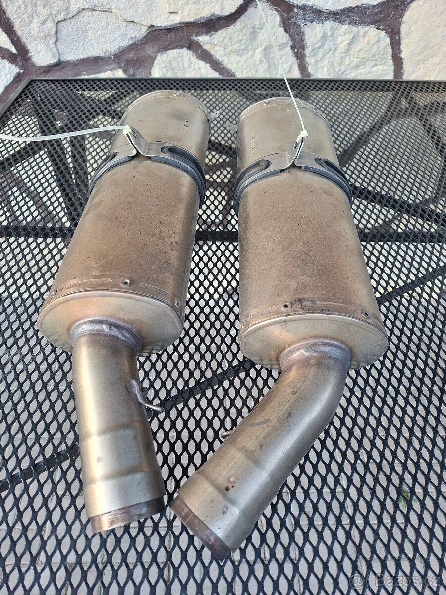 Výfuky z Ducati 848 EVO - 2