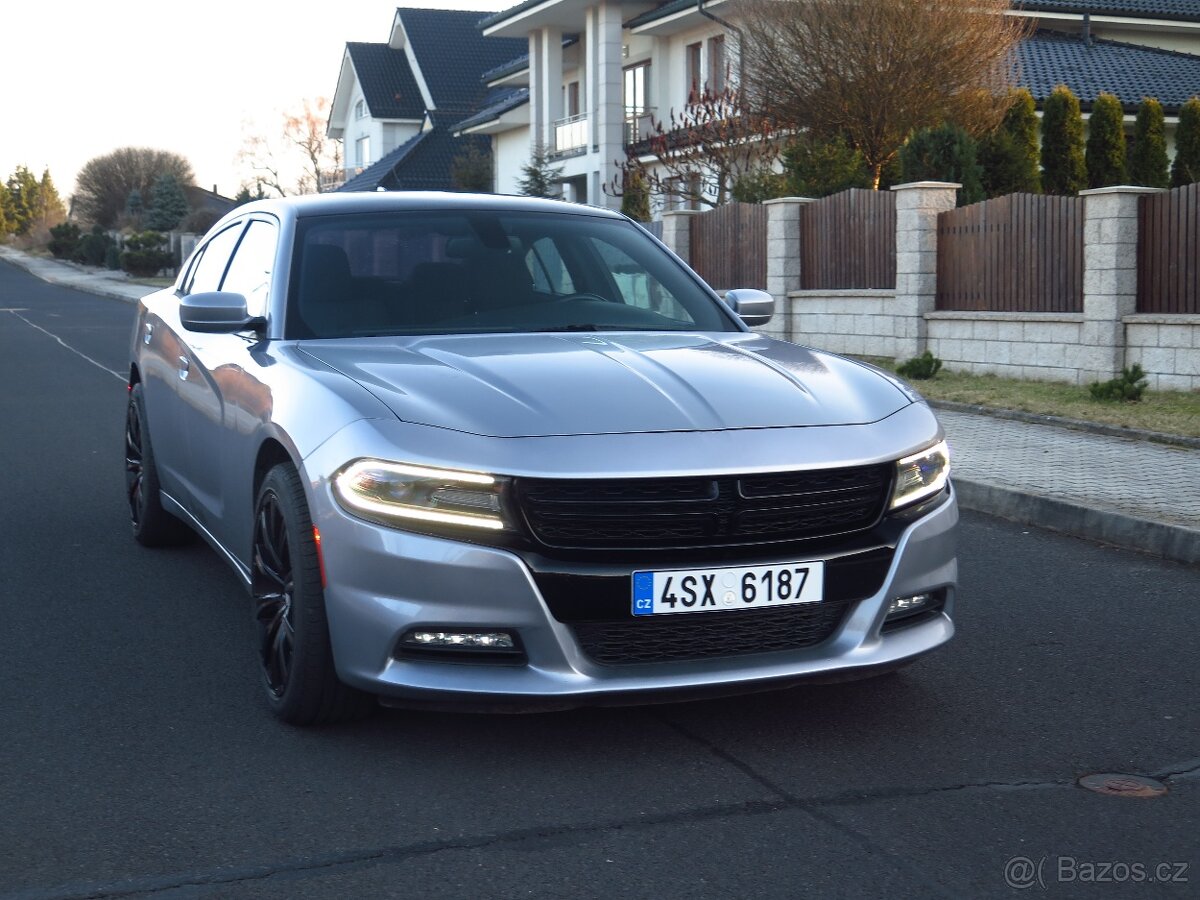 Dodge Charger, 3.6 V6 4x4 - DPH - po servisu - 2