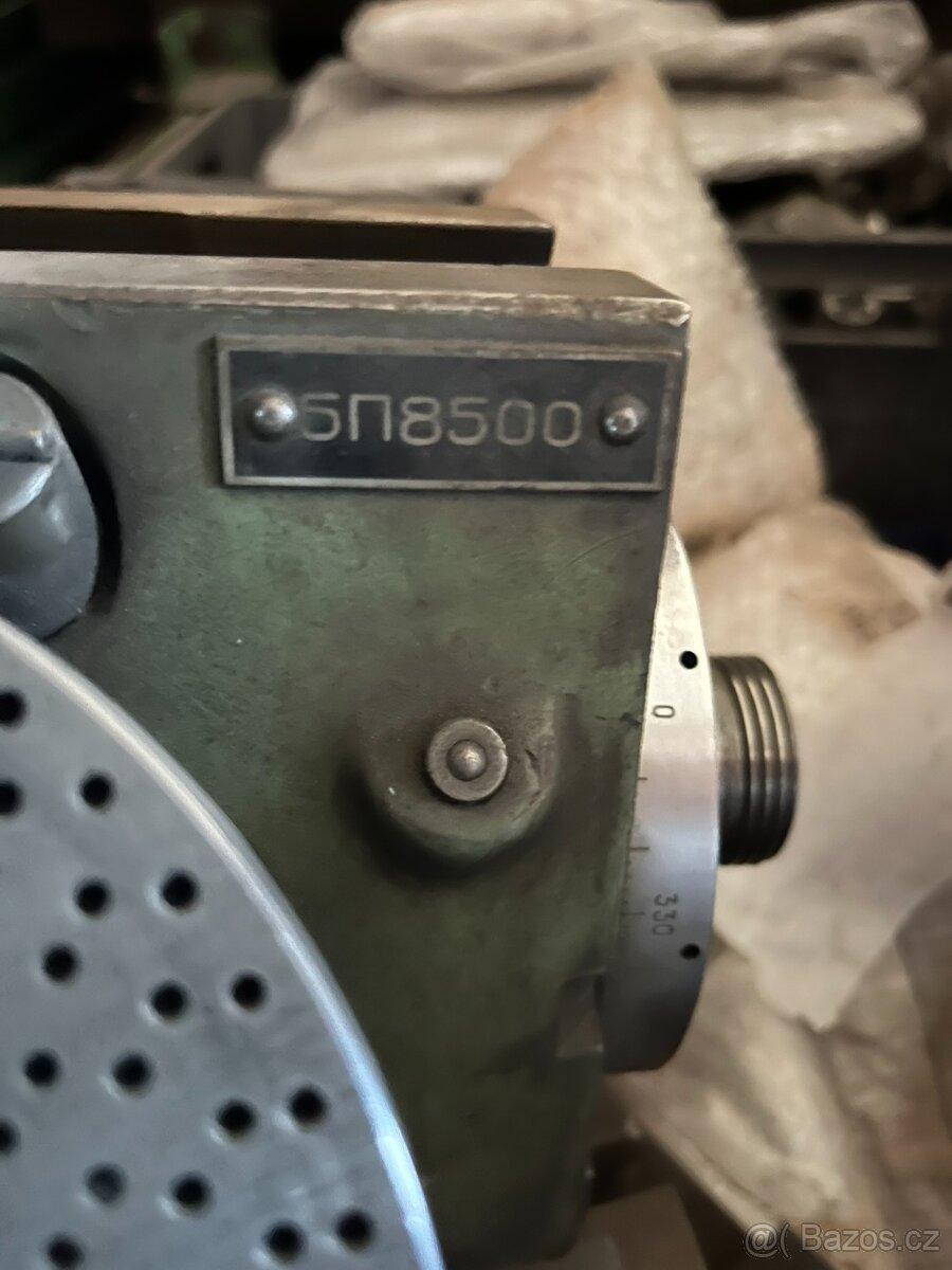 Frézka Stankoimport 676P + příslušenství - 2