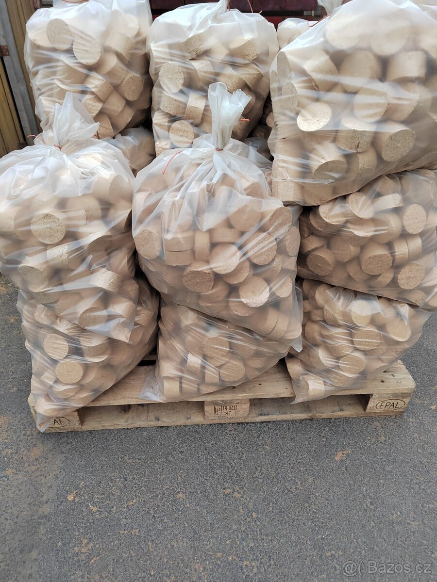 Dřevěné brikety - 2