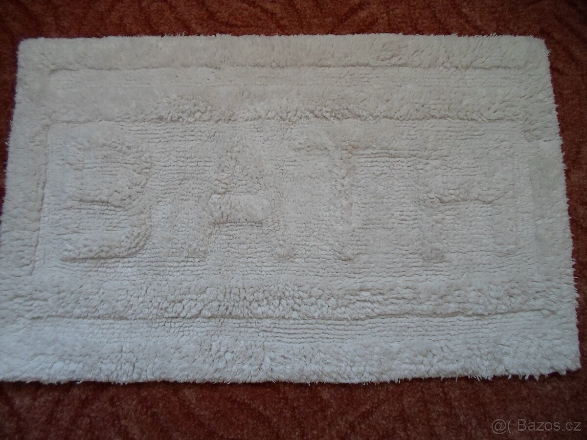 Bílá koupelnová předložka - 2