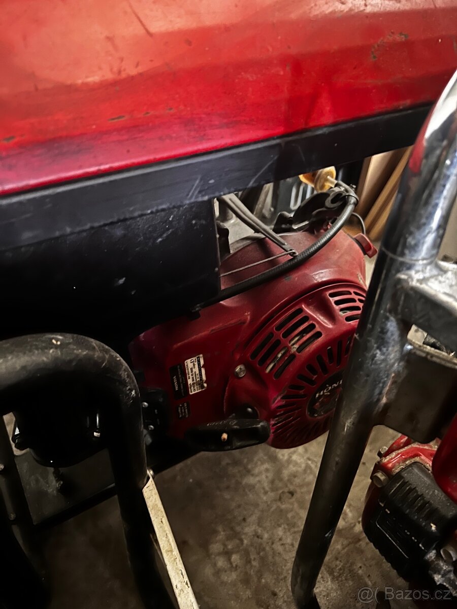3 fázová elektrocentrála s Honda motorem gx 390 - 2