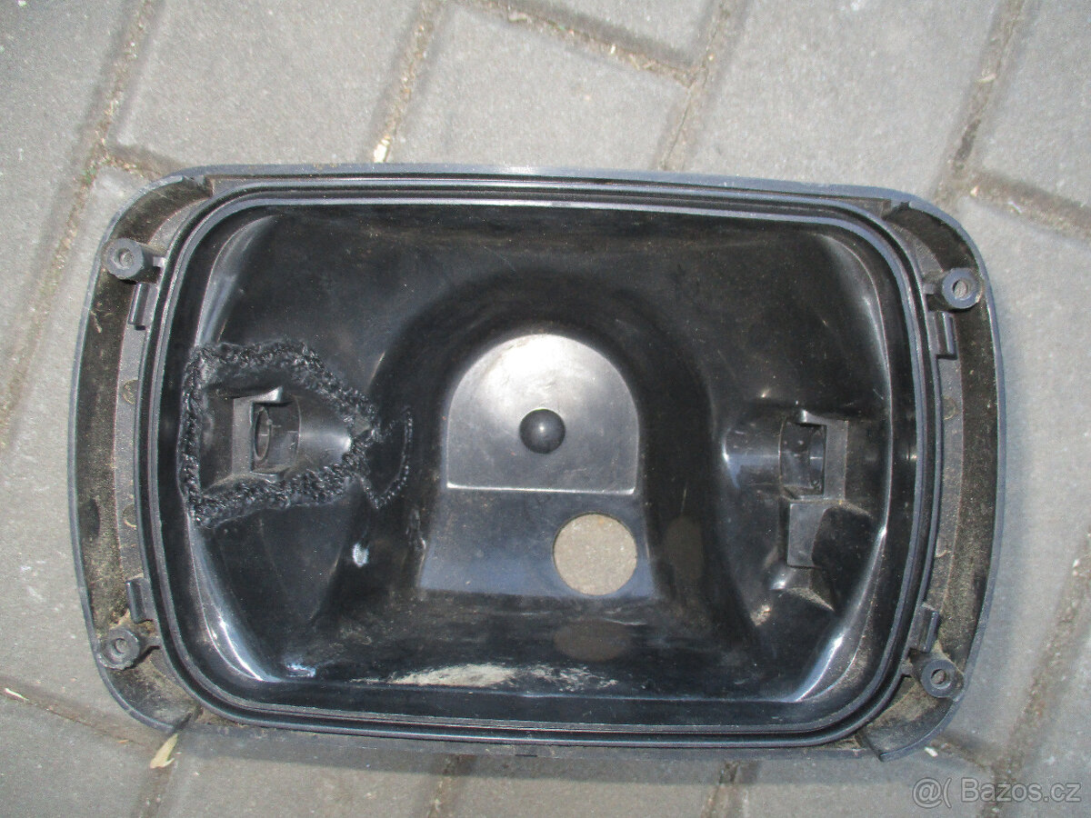 Zadní kryt světla s rámečkem JAWA 350/640, ČZ 180 - 2