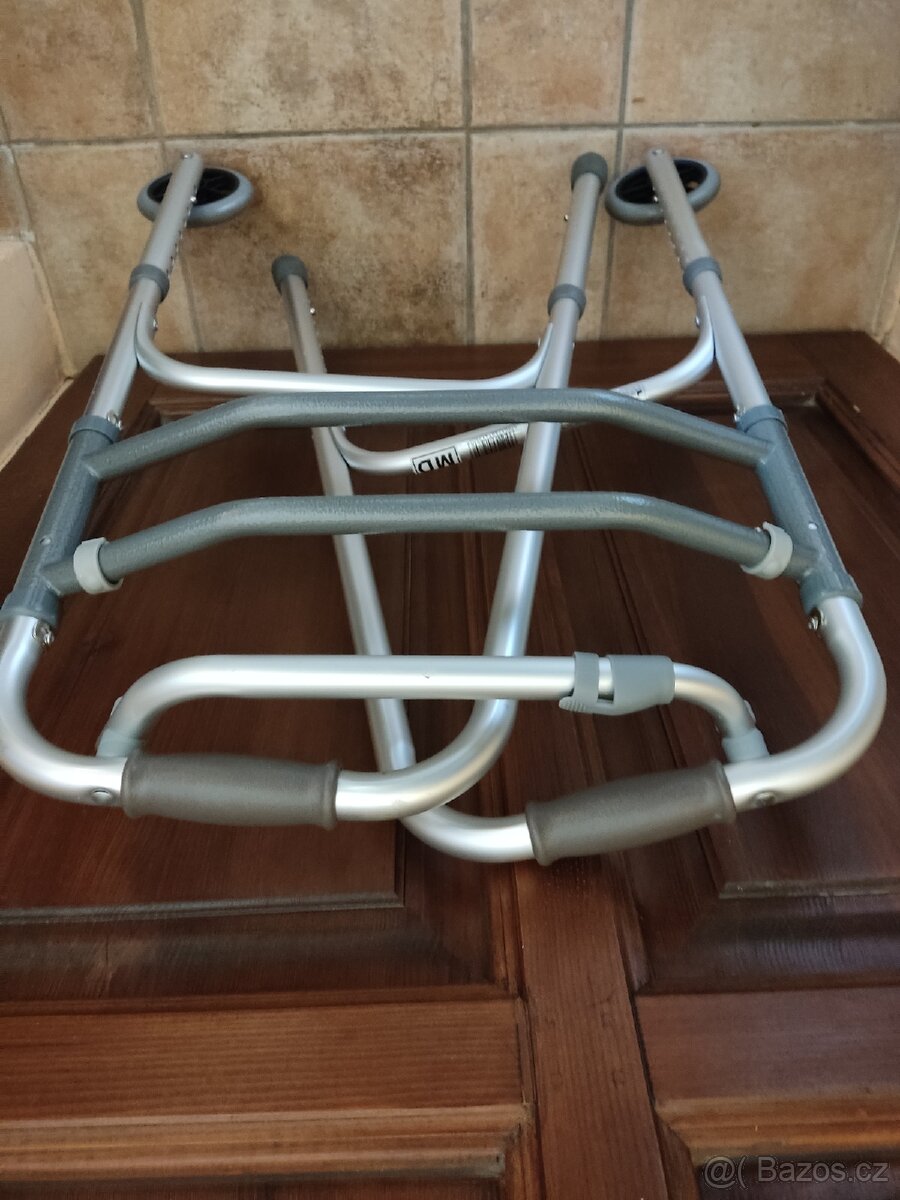 DVOUKOLOVÉ CHODÍTKO - 2