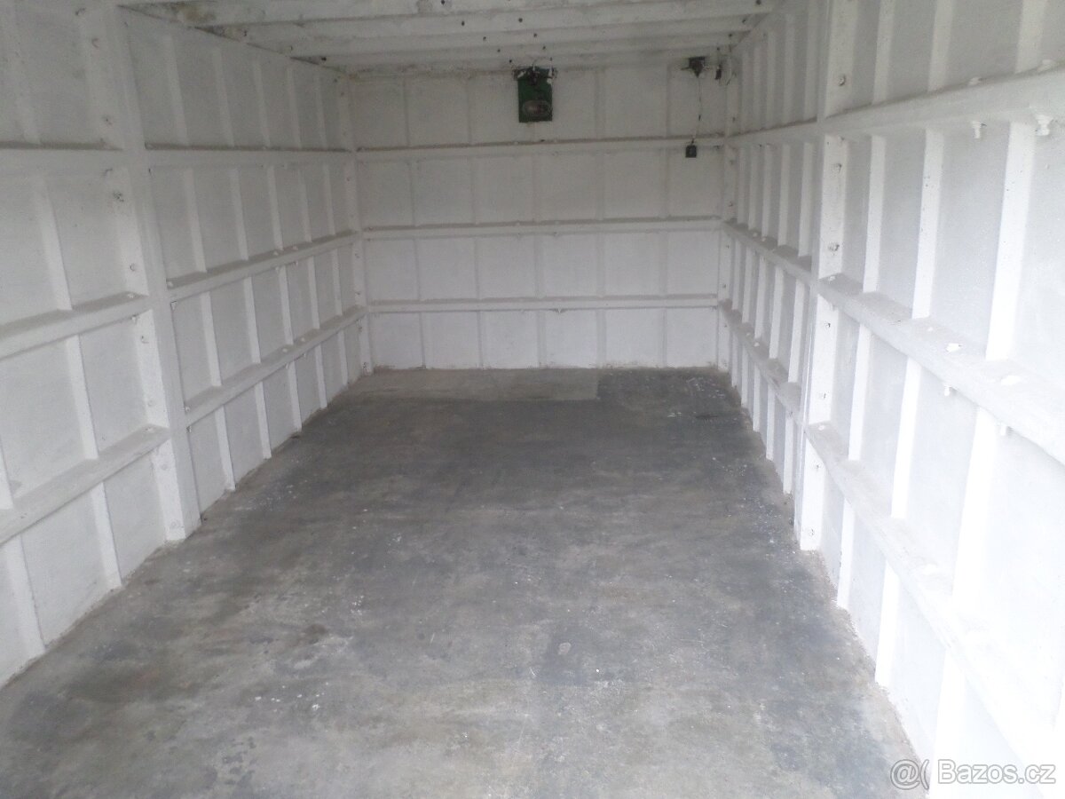 Pronájem řad.garáže 18 m2 bez el., Nádražní ul.,MB - 2