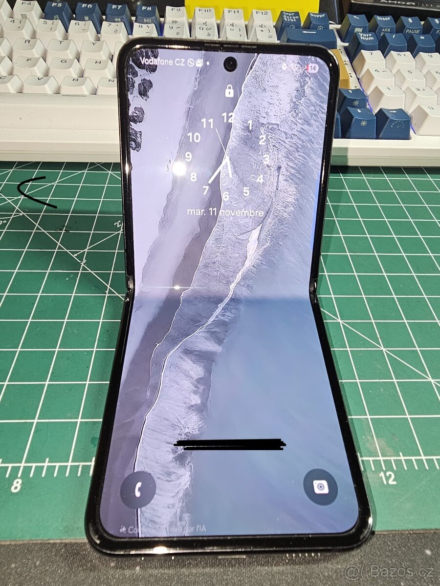 Samsung galaxy Z flip 5 256 gb - 2