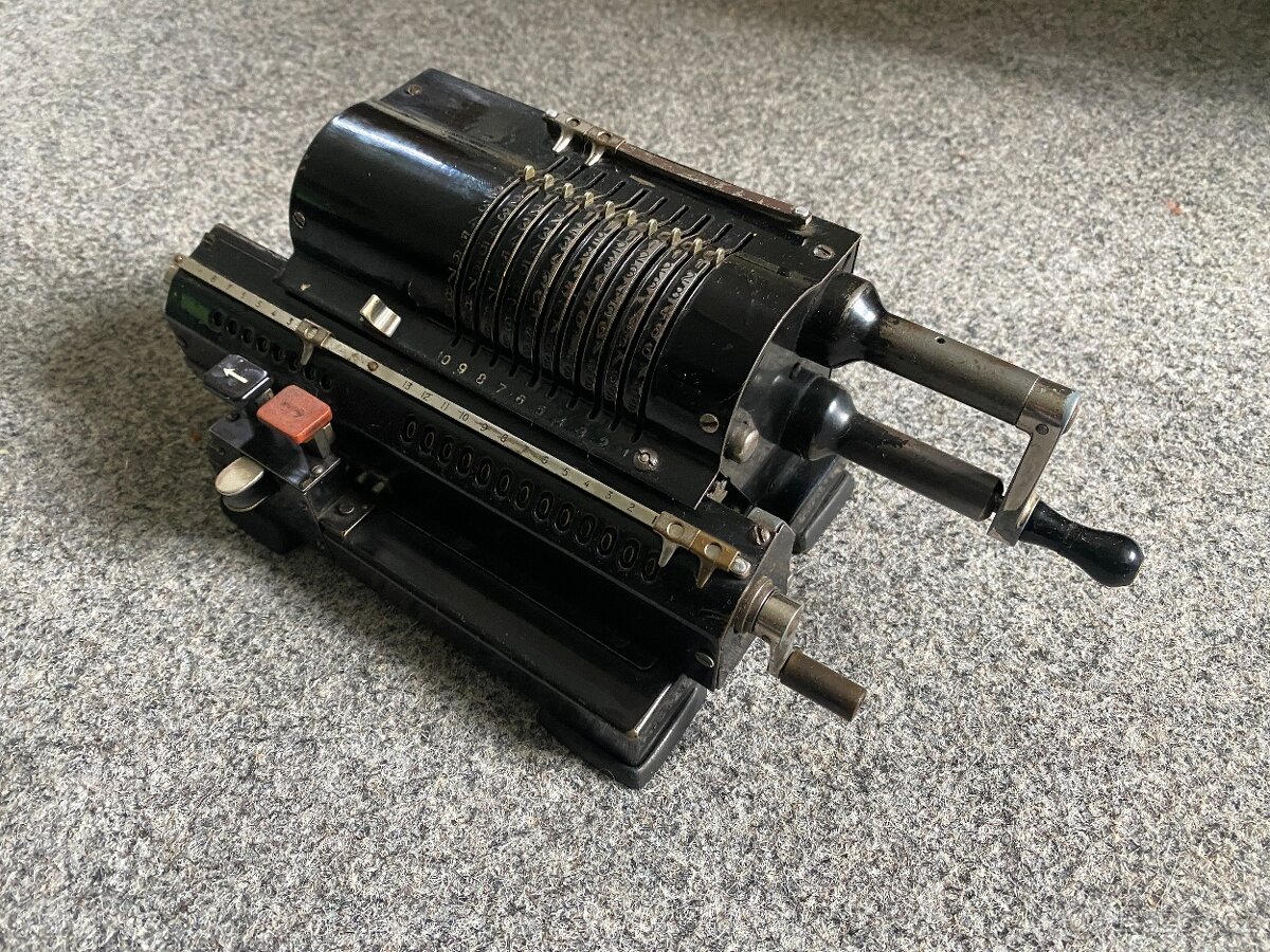 počítací stroj starý počítací stroj mechanický kalkulačka - 2