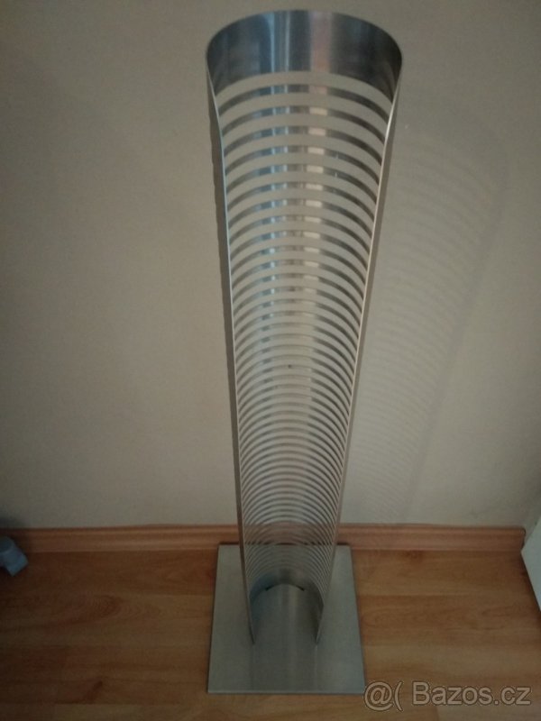 Celonerezový stojan na CD - 2