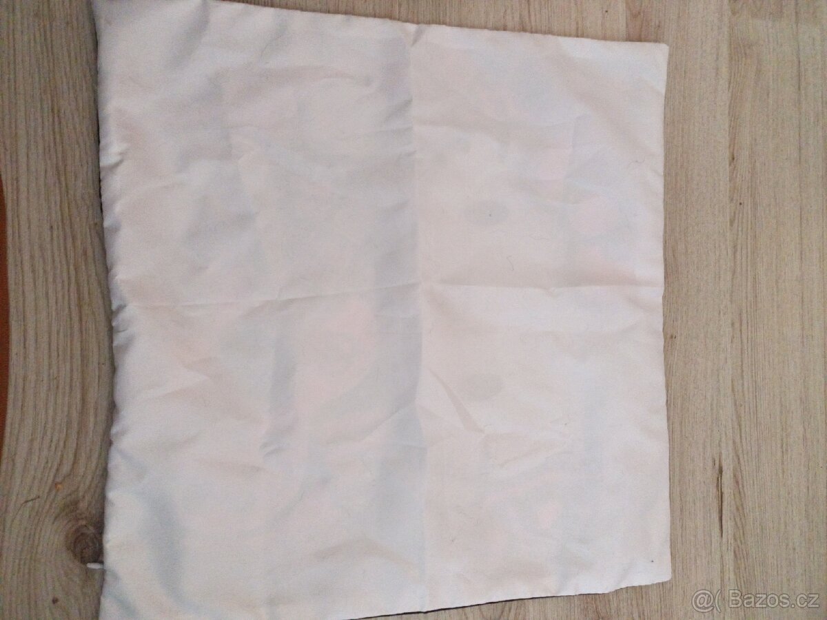 Hello kitty povlek na polštářek - 2