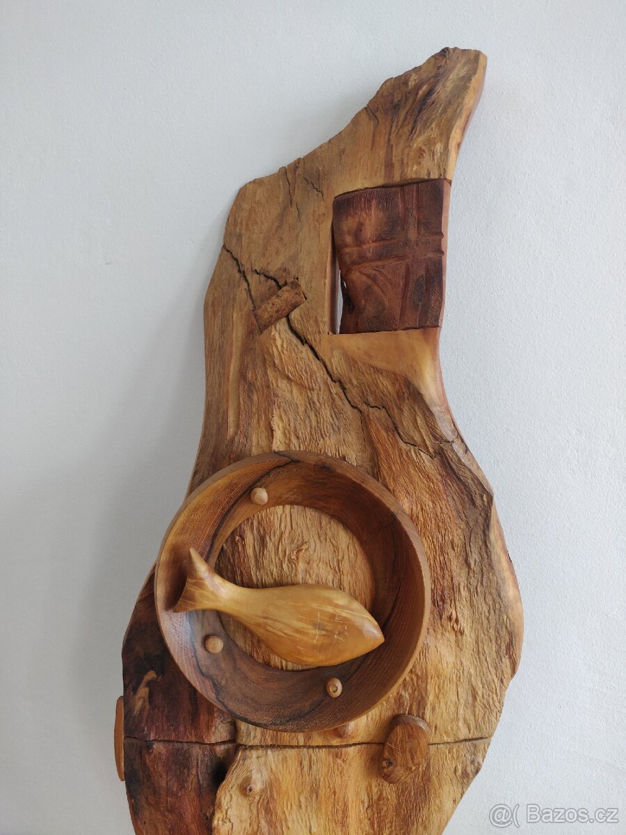 Socha Na talíři ryba - 2