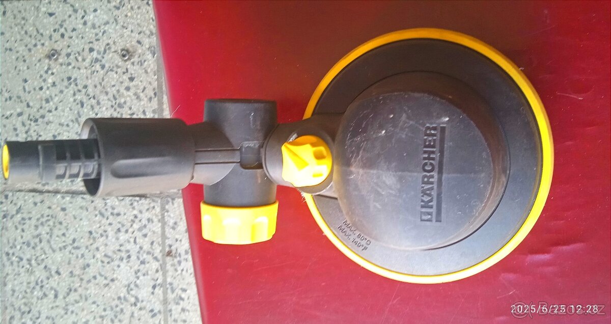 PRODÁM KARCHER ROTAČNÍ KARTÁČ - 2