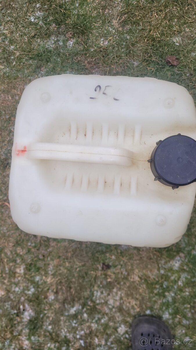 Kanystry 25 litrů - 2