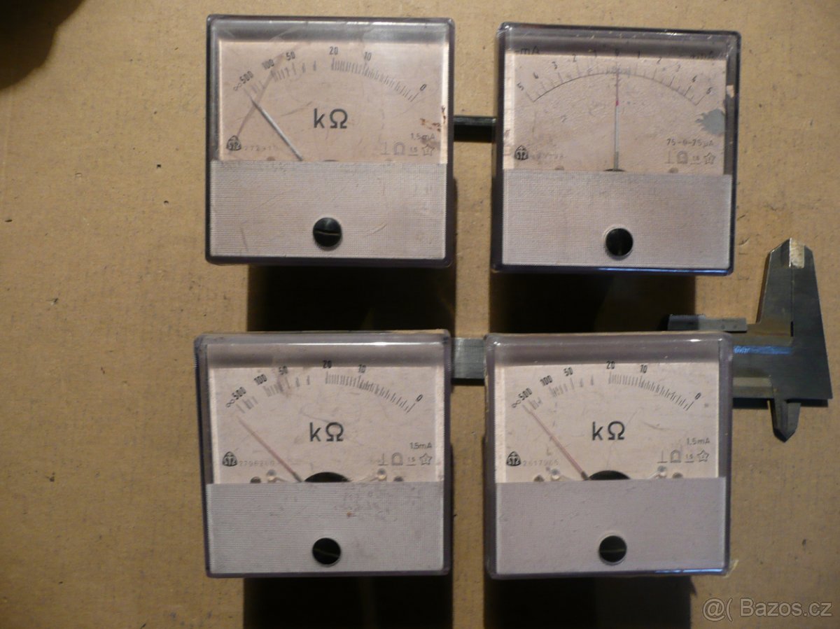 Panelové měřící přístroje - 2