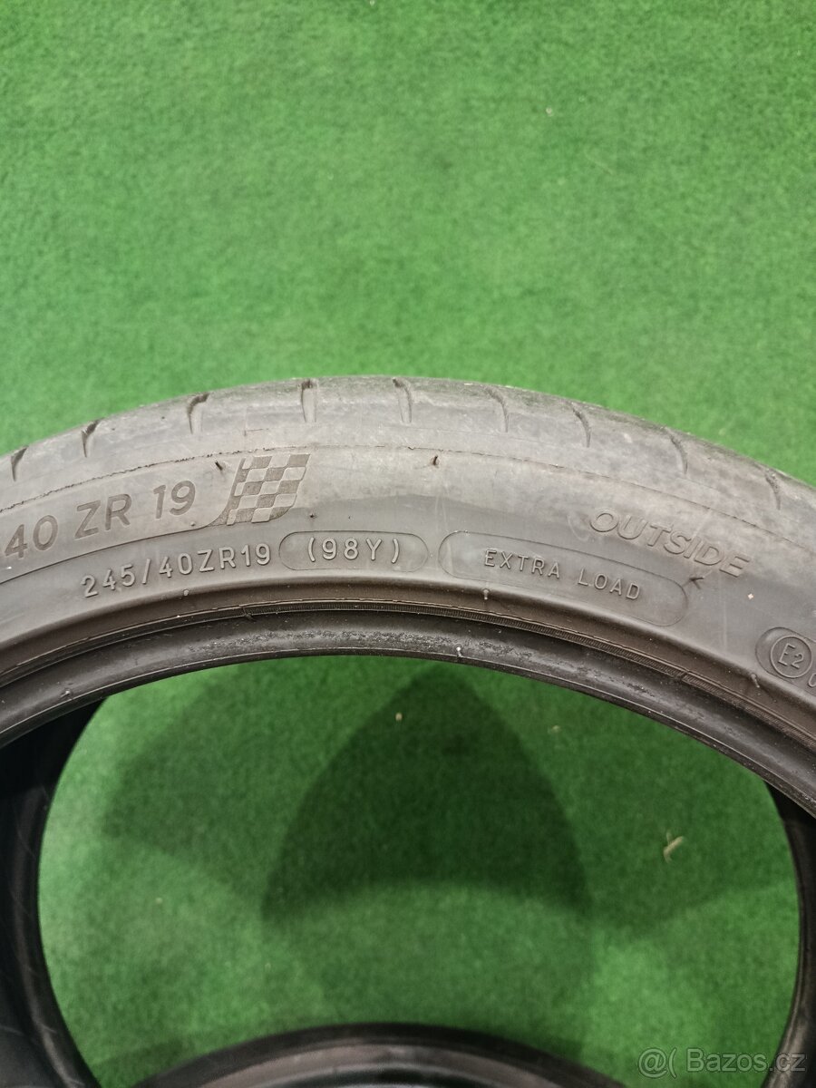 2ks letni 245/40/19 Michelin - 2