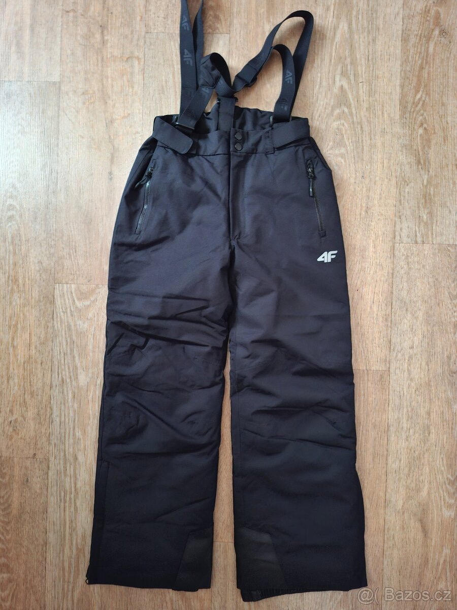 Lyžařská souprava 4f vel.152 - 2