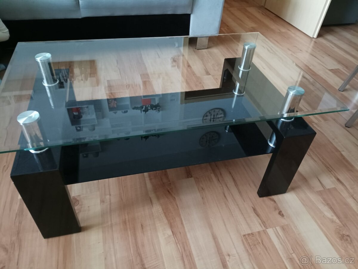 Skleněný konferenční stolek - 2