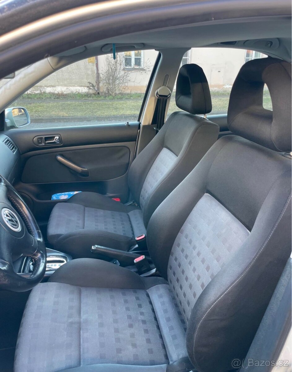 VW bora 1.6 benzin - 2